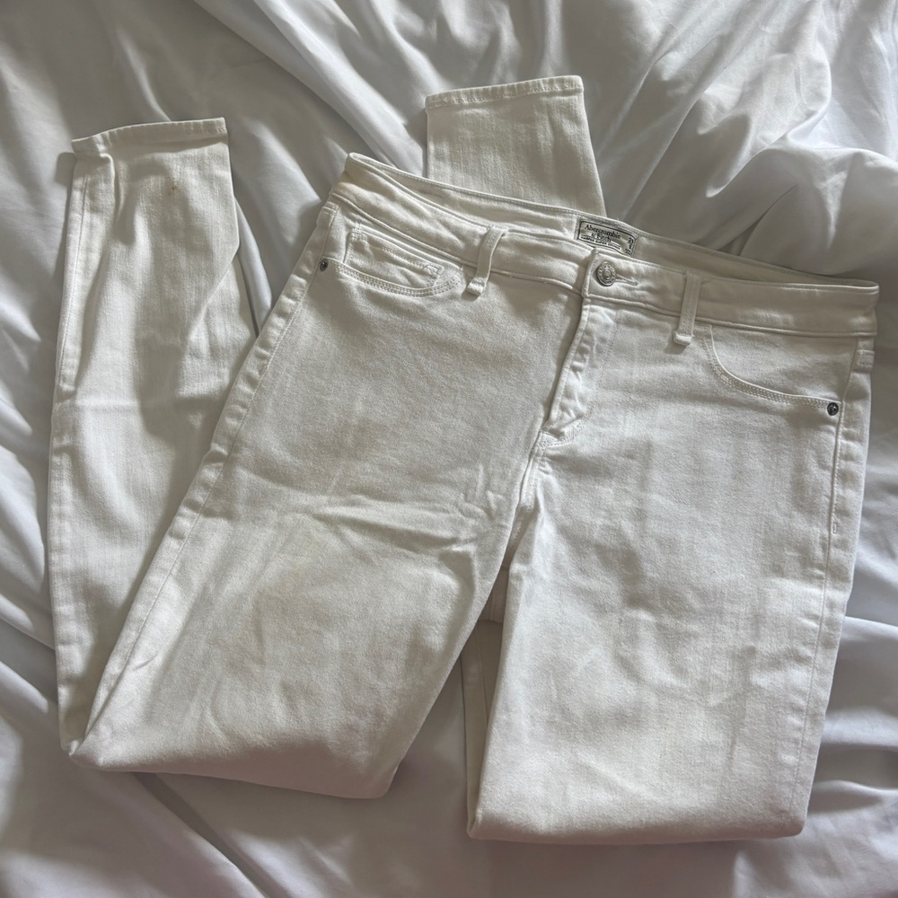 Abercrombie & Fitch White Skinny Jeans